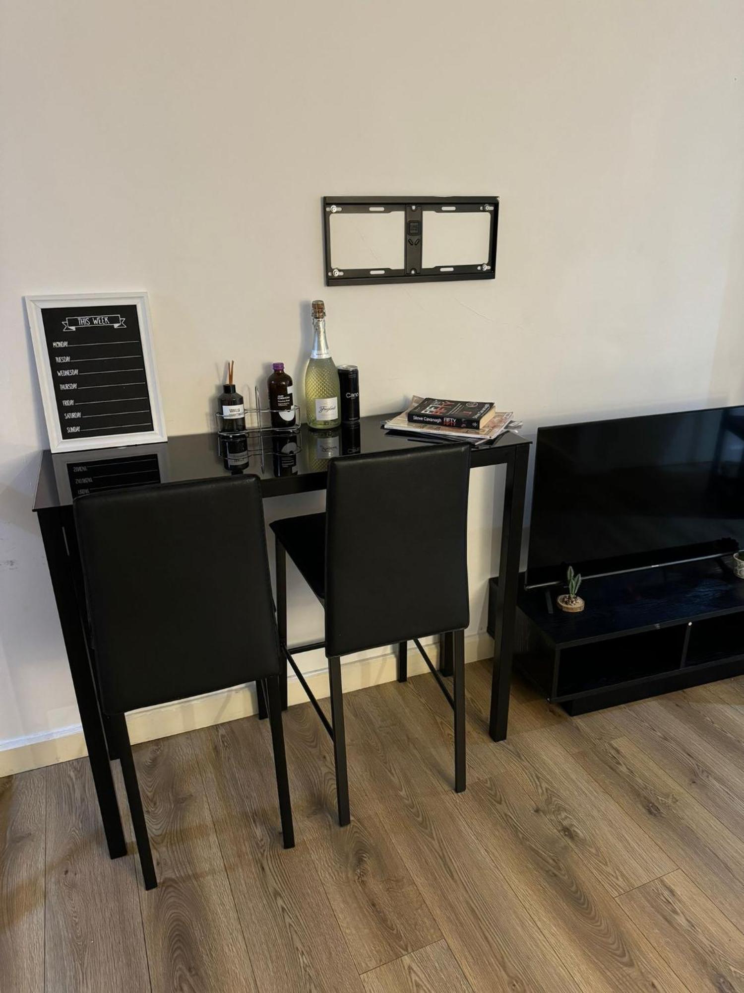 Cozy Two Bedroom Apartment Sleeps 6 Near Camden Market Hw10 London Exteriör bild